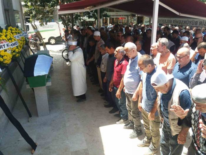 Burhaniye’de Hayırsever Yedikardeşler Hayatını Kaybetti