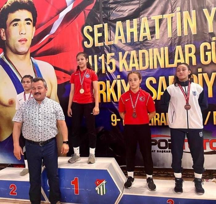 Kozanlı Güreşçi Aldığı Derece İle Milli Takım Kampına Katılmaya Hak Kazandı