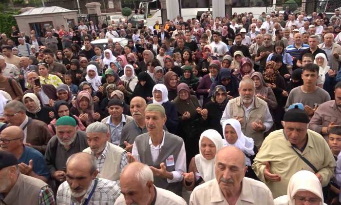 Yıllardır Beklenen Hayaller Gerçek Oldu: Hacı Adayları Kutsal Toprak Yolcusu