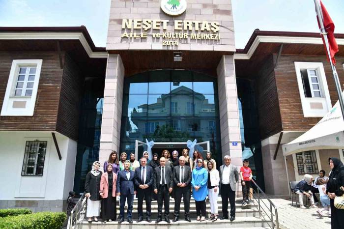 Mamak’ta Yıl Sonu Sergileri Düzenlendi