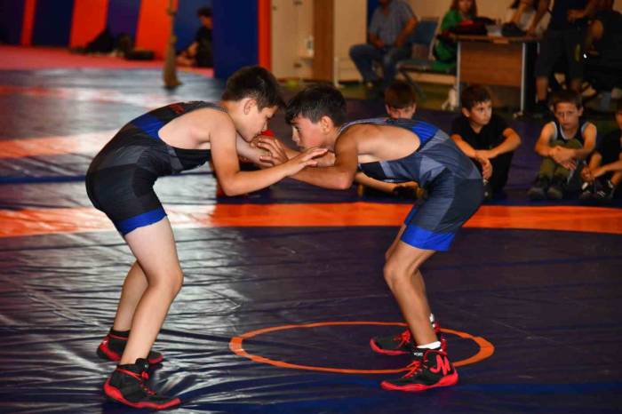 Büyükşehir’in Yaz Spor Okulları 20 İlçeye Yayıldı