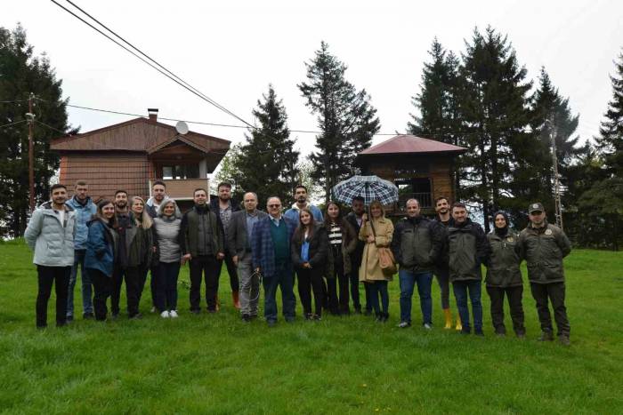 Ormanlar Orman Mühendisliği Öğrencilerine Hem Dershane Hem Gelir Kapısı Oldu