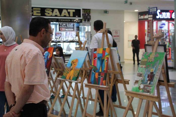 Batman’da Resim Sergisi Gelirinin Bir Kısmı Depremzedelere Aktarılacak