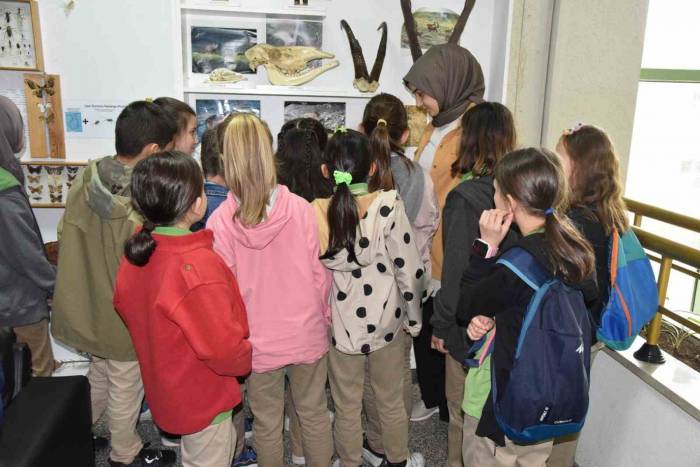 İlkokul Öğrencileri Doğayı Tanıyorlar