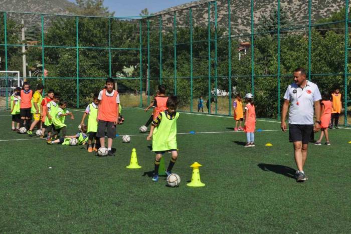 Isparta Belediyesi Yaz Spor Kursları Başlıyor