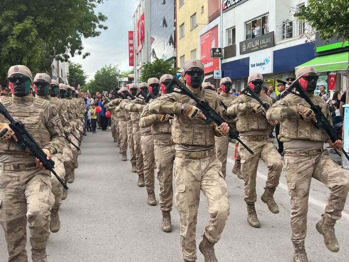Aksaray’da Komandolardan Gururlandıran Gösteri