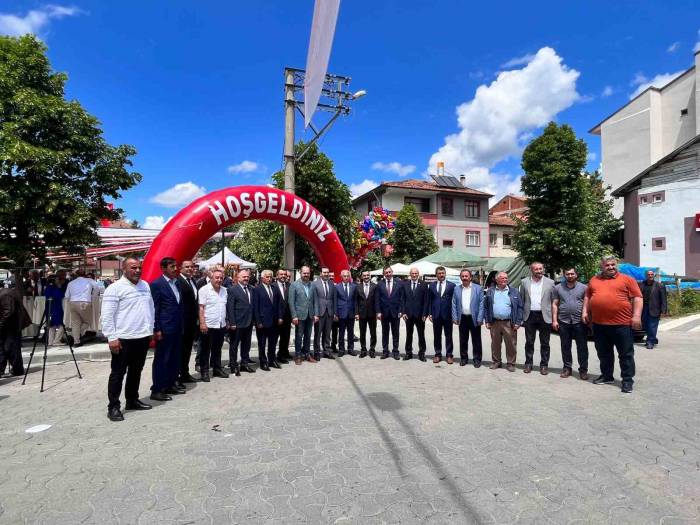 İhsangazi Kent Meydanı ’siyez Şenliği’ İle Açıldı