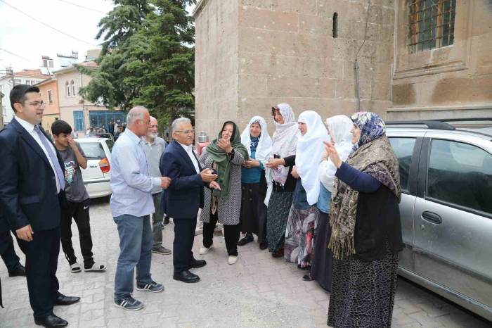 Başkan Büyükkılıç’a Mahalle Ziyaretlerinde Yoğun İlgi
