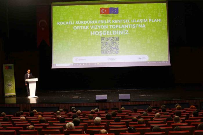 Kocaeli’nin Sürdürülebilir Kentsel Ulaşım Planı İçin Kollar Sıvandı