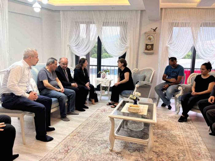 Şehit Ailesinin Acısını Paylaştılar