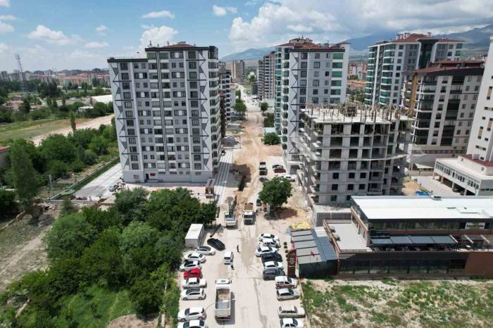 Niğde Belediyesi Alt Yapı Çalışmalarına Devam Ediyor