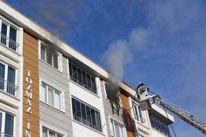 Apartmanda Yangın Paniği