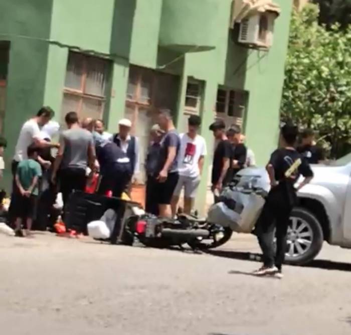 Siirt’te Pikapla Çarpışan Motosikletteki Kurye Ağır Yaralandı