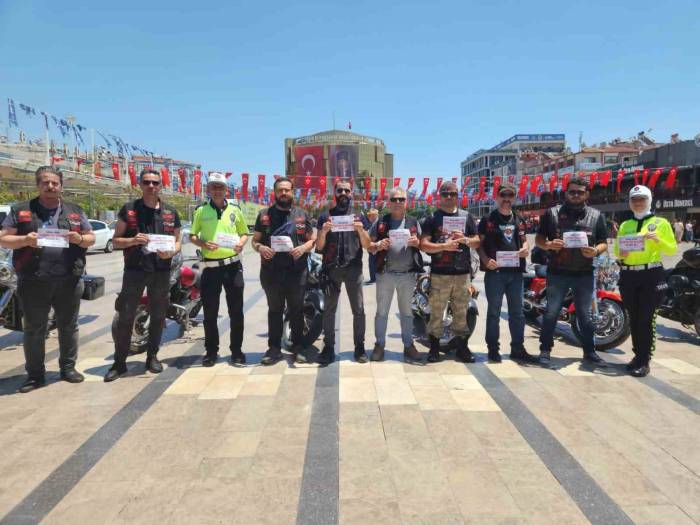 Aydın’da Trafik Ekiplerinden Sürücülere ’korna Çalmayın’ Çağrısı