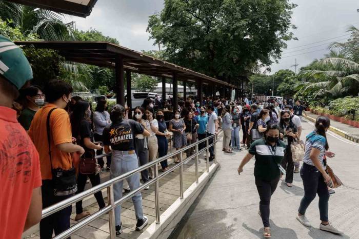 Filipinler’de 6.3 Büyüklüğünde Deprem