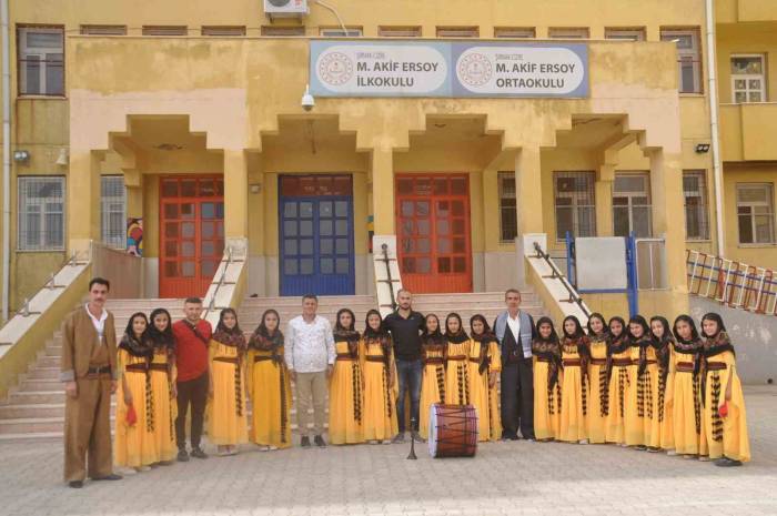 Cizre Halk Oyunu Ekibi, Kültürlerini Gelecek Nesillere Taşımaya Çalışıyor