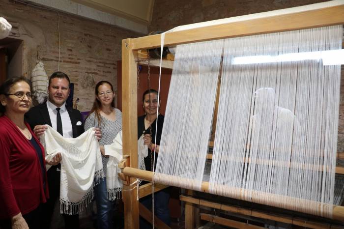 Manisa Bezi, Tescil Yolunda