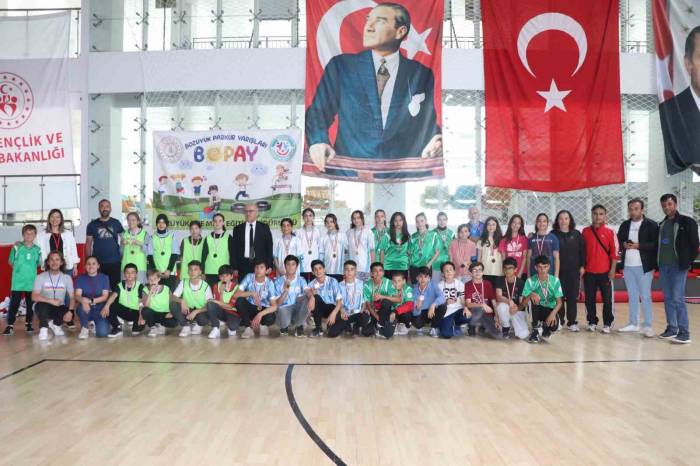 Öğrenciler, Parkur Yarışlarında Eğlenceli Vakit Geçirdiler