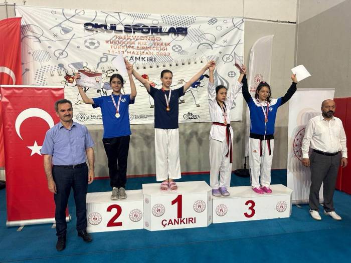 Sakarya Büyükşehir Sporcusundan Taekwondoda Önemli Başarı