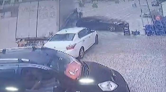 Tırın Çarptığı Otomobiller Savruldu, O Anlar Kameraya Yansıdı