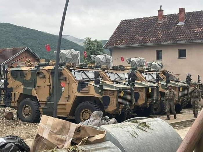 Türk Komandoları Kuzey Mitroviça’da