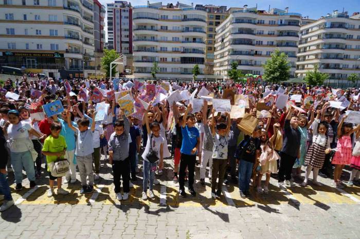 Kastamonu’da 58 Bin Öğrenci Karnesini Aldı