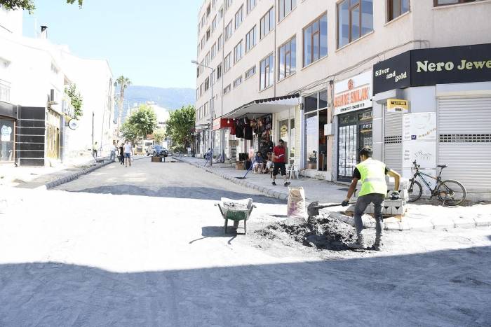 Güzelçamlı Mahallesi’nde Çalışmalar Sürüyor