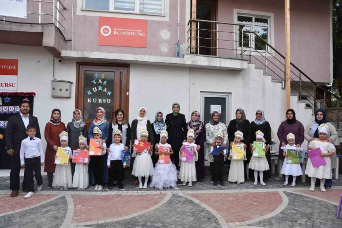 Kastamonu’da Kur’an Kursları Mezunlarını Verdi