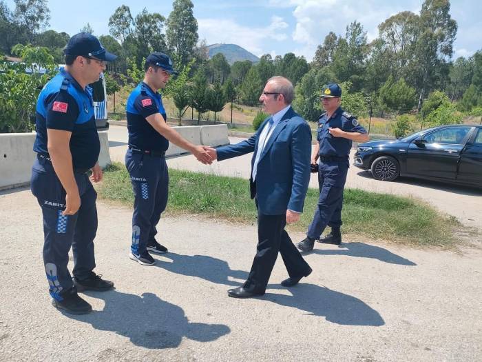 Kaymakam Karaman, Polis Uygulama Noktası’nda İncelemelerde Bulundu