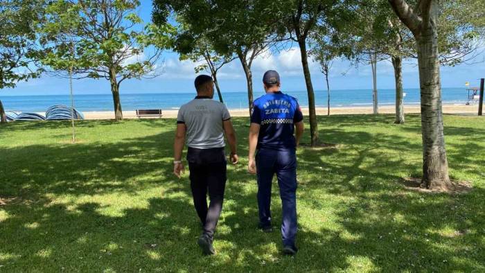 Zabıta Ekipleri Plajlarda Görev Başında