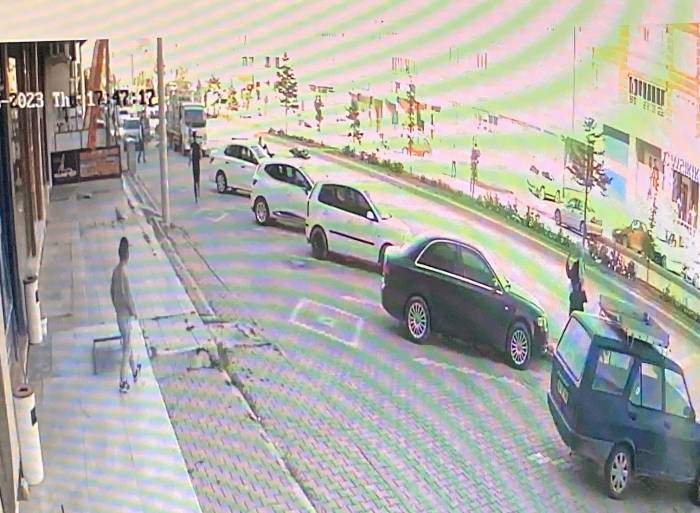 Konya’da Motosiklet Otomobile Çarptı:1 Yaralı