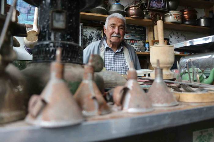 Sivaslı Antikacının Sattığı Silahlar Topkapı Sarayı’nda Sergileniyor