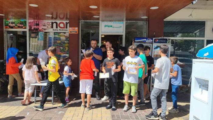 Takdir Alanlara Kebap İkramı