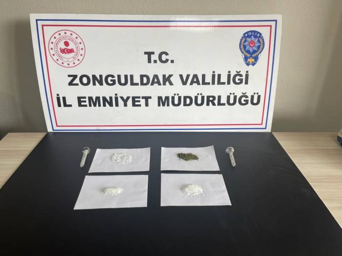 Kdz. Ereğli’de Uyuşturucu Operasyonunda 5 Şüpheli Yakalandı