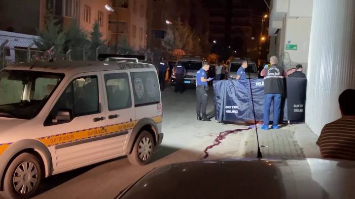 Bursa’da Kayınpeder Dehşeti: Damadının Boğazını Kesti