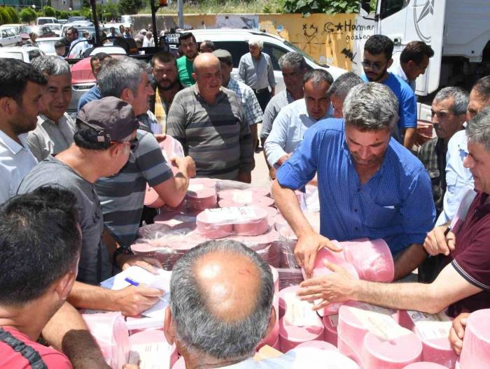 Buldanlı Hayvan Yetiştiricilerine Destek