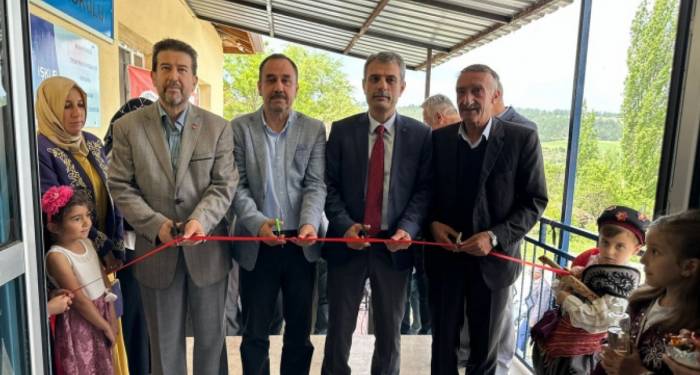 Emet’te Biçki Dikiş Kursu Yılsonu Sergisi