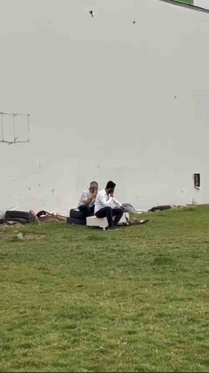 İstanbul’da Akılalmaz Olay: Taksici Müşteriyi Almayıp Keyif Yaptı