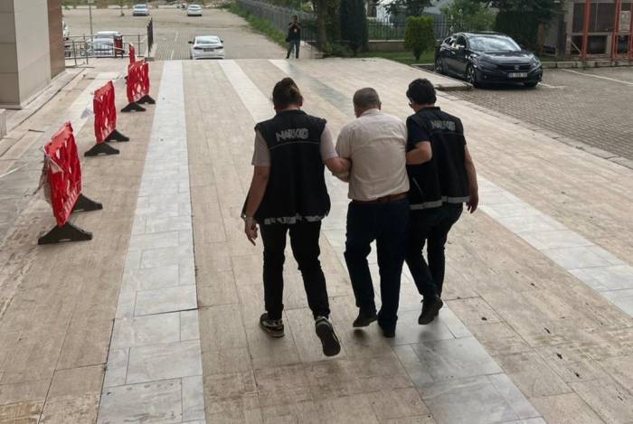Dizi Değil Gerçek: Avukat Cezaevine Uyuşturucu Sokarken Yakalandı