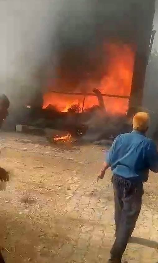 Yemek Yaparken Evin Alt Katını Yaktı