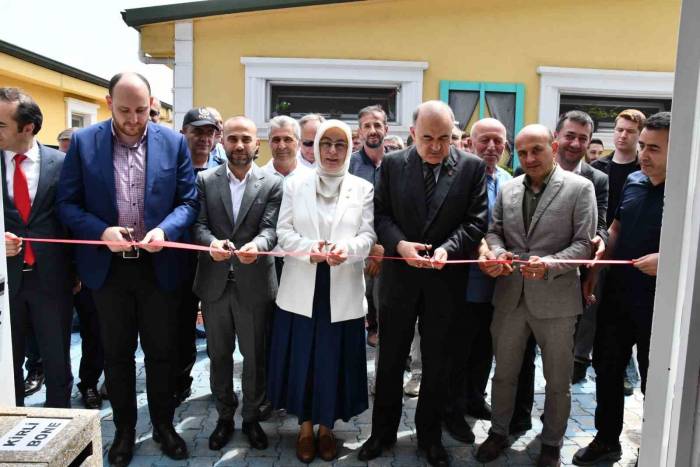 Altınova Belediyesi Sosyal Tesisleri Ve Aşevi Hizmete Girdi