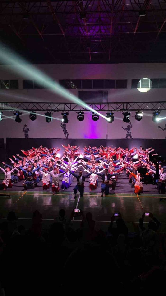 Afyonkarahisar Bolvadin’de Halk Dansları Gecesi