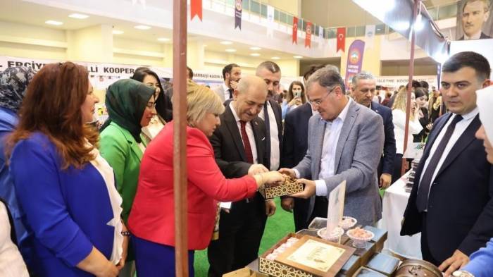 Hekkop, Girişimci Kadınların Ufkunu Açıyor