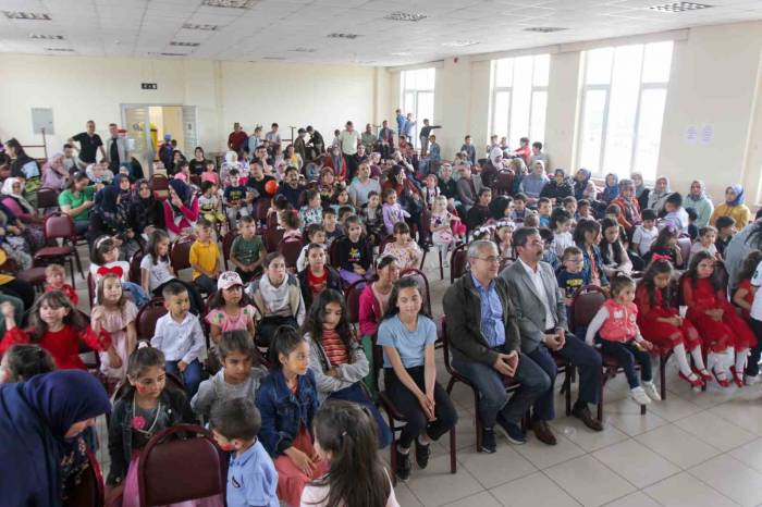 Kütahya Belediyesinden Çocuk Şenliği Programı