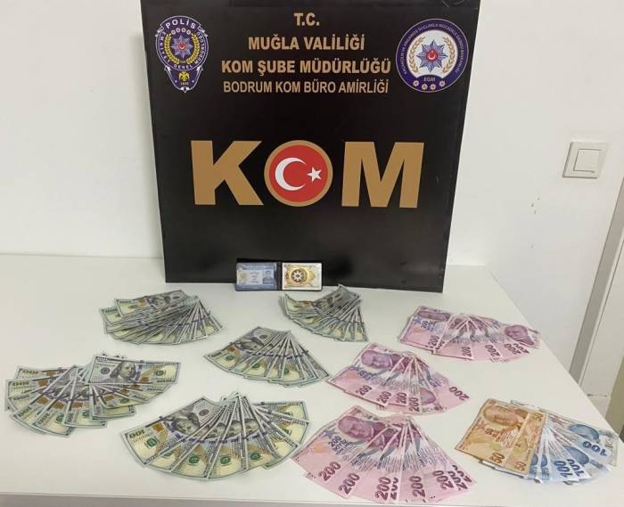 Sahte Dövizleri Bozdurmak İçin Dükkan Dükkan Dolaştılar