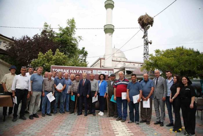 Çiftçilerin Toprakları Ücretsiz Analiz Edildi