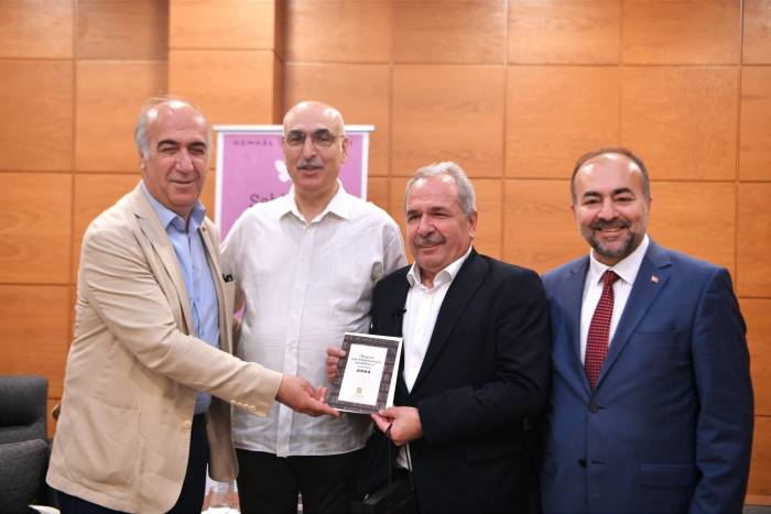 Şair Ahmet Meydan’dan Musikili Şiir Şöleni