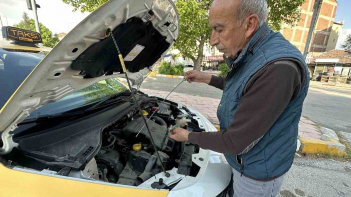 İki Yıl Önce Sıfır Araba Satın Aldı, Başına Gelmeyen Kalmadı