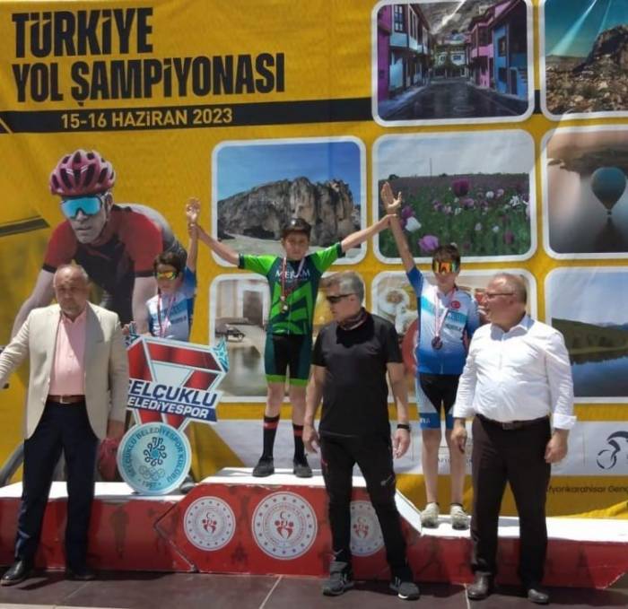 Meram Belediyesporlu Bisikletçiden İki Şampiyonluk Birden