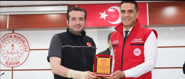Eğitim Neferlerine Başarı Ve Üstün Gayret Belgesi